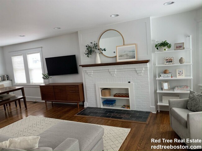 Building Photo - 55 Eliot Crescent Apt #1, Brookline, MA 02...