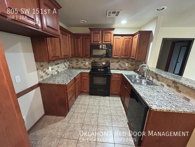 Building Photo - 805 SW 151st St