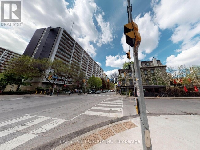 Building Photo - 85 Wood St