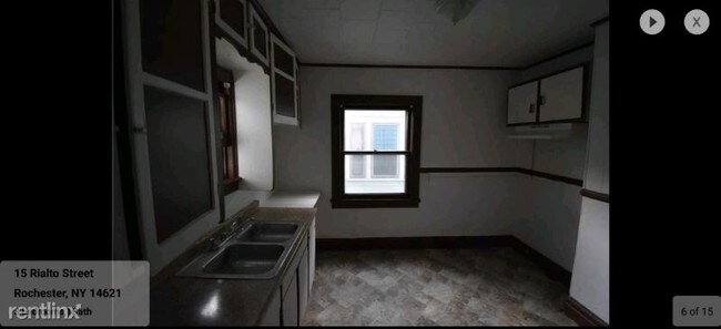Building Photo - 3 br, 1 bath House - 15 Rialto St