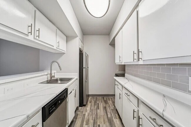 Foto del edificio - 2815 Greenridge Dr