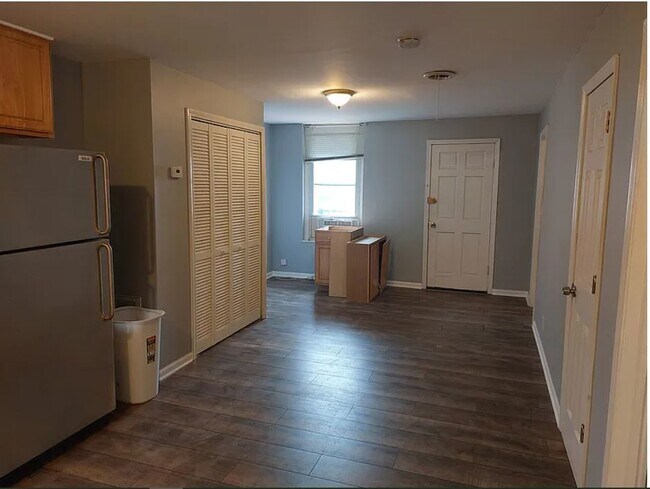 Foto del edificio - 1420 N Western Ave