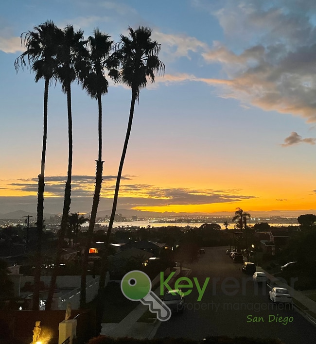 Building Photo - 3848 Dixon Pl