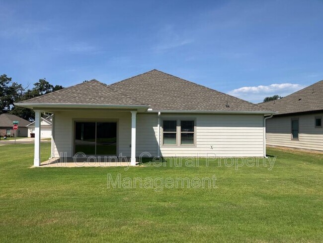 Building Photo - 15652 Ruthie Lynn Dr