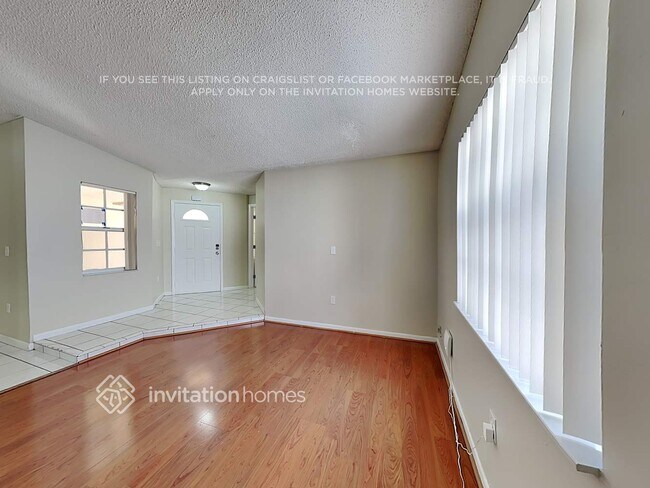 Building Photo - 4711 SW 142nd Ct