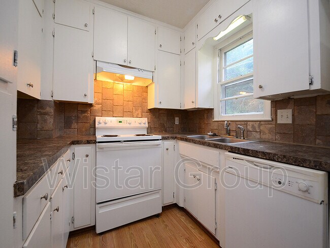 Building Photo - 7524 Sherman Dr