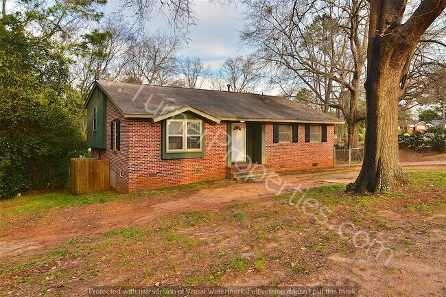 Foto del edificio - 4000 Williamsburg Dr, Columbia, SC 29203