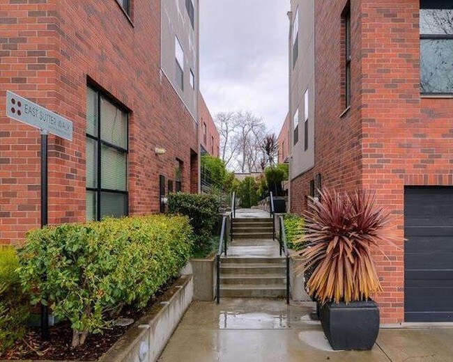 Foto del edificio - 1323 E Sutter Walk