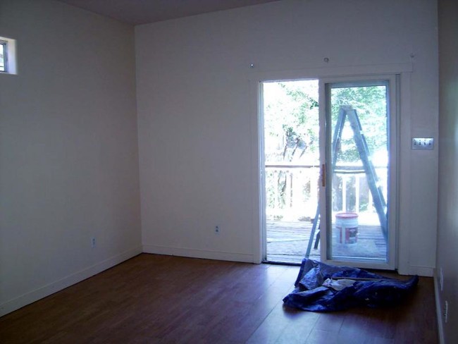 Building Photo - 501 W Gila St