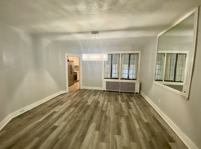 Building Photo - 839 Eldora Pl