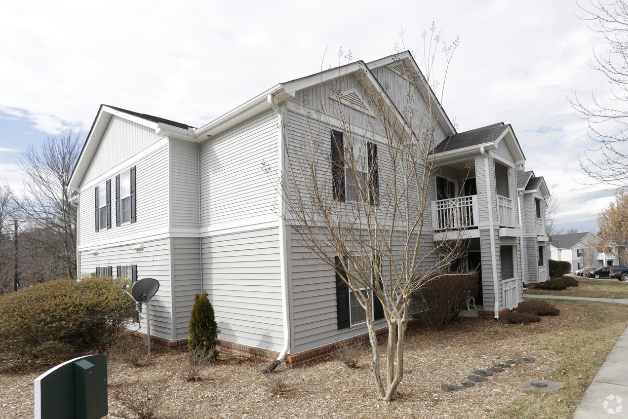 Primary Photo - Cedar Bluff Apartments