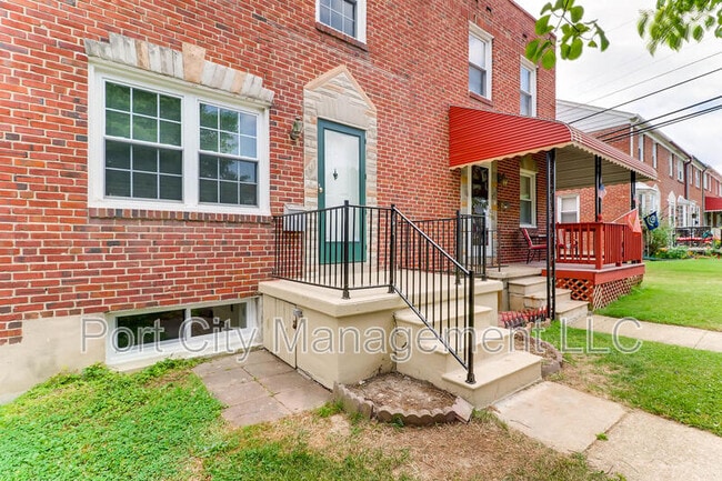 Building Photo - 8617 Oak Rd