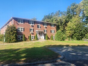 Building Photo - 135 Union St