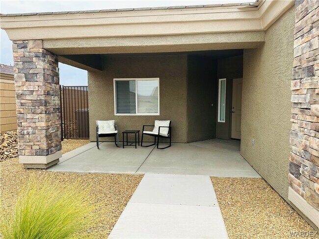 Foto del edificio - 2776 Mead Ln