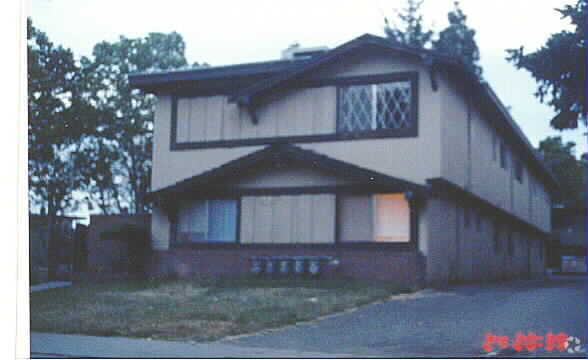 Primary Photo - 215 Coventry Dr