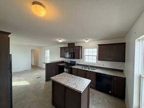 Building Photo - 2501 N Apperson Way
