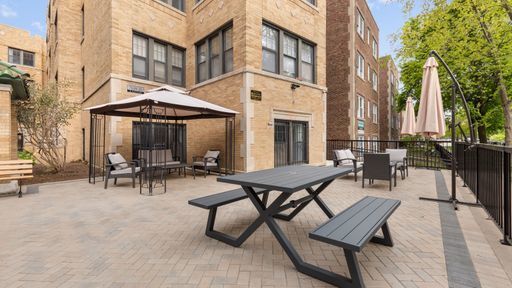 Foto principal - 7622 N Eastlake Ter