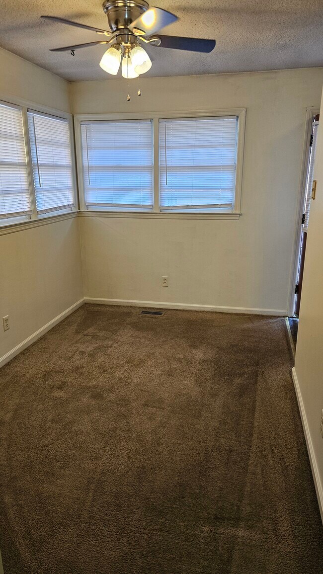 Dining Room - 1312 Belleville Rd