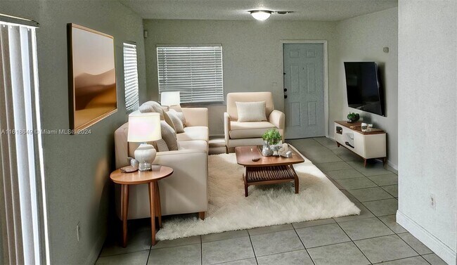 Foto del edificio - 910 SW 8th Pl