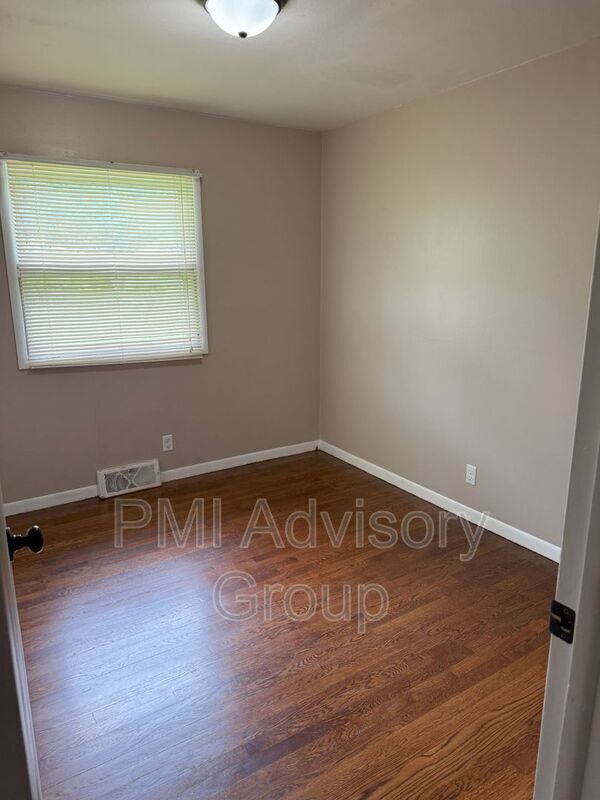 Foto del edificio - 5701 SW 15th St