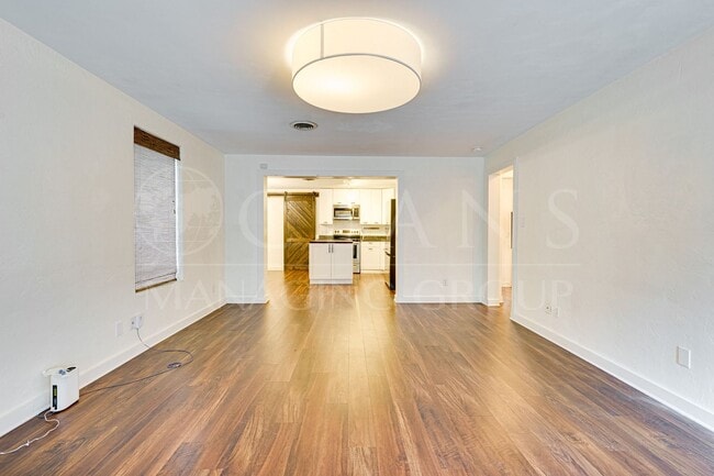 Building Photo - Historic GEM! – The First Female-Built Home in Holly Hill