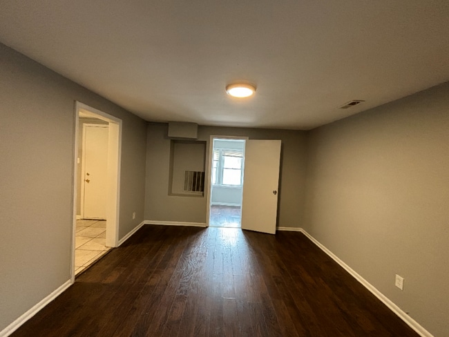 Foto del edificio - 8137 S Evans Ave