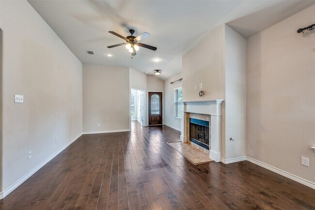 Foto del edificio - 3805 Weatherstone Dr