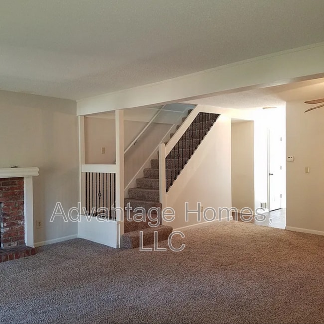 Building Photo - 7110 Bond St