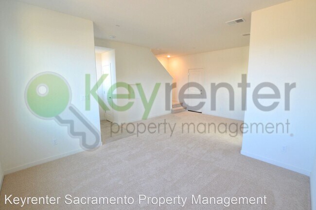Foto del edificio - 3 br, 2.5 bath House - 2567 Radar Lane