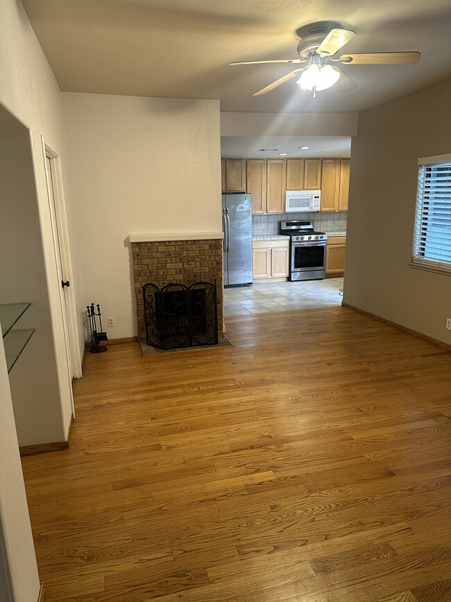 Building Photo - 1374 Olivina Ave