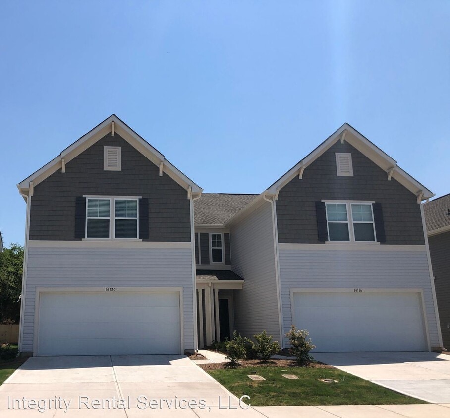 3 br, 2.5 bath House 14140 Clayborn St House Rental in Midland, NC