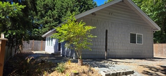 Building Photo - 1690 Kent Des Moines Rd
