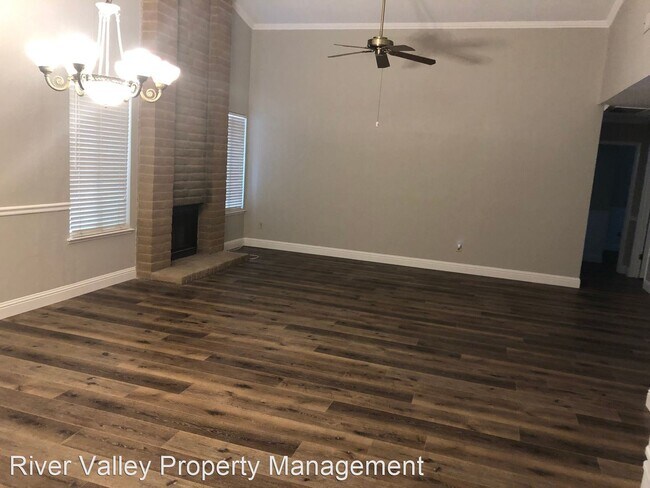 Building Photo - 3 br, 2 bath House - 2 Evora Court