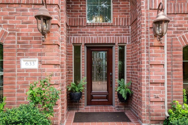 Building Photo - 633 Rancho Bauer Dr