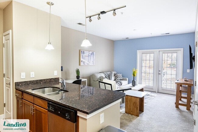 Foto del edificio - 6115 Tidewater Dr