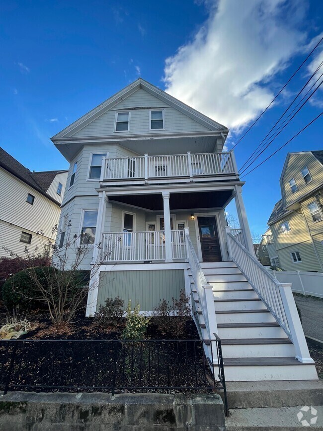 Building Photo - 32 Pearson Rd