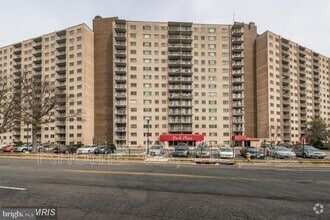 Building Photo - 2500 N Van Dorn St