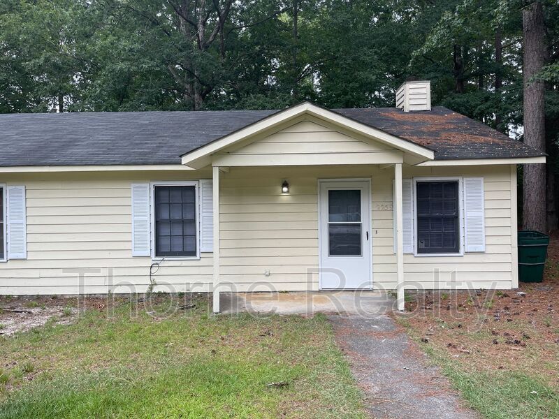 Primary Photo - 2259 Sherwood Ave