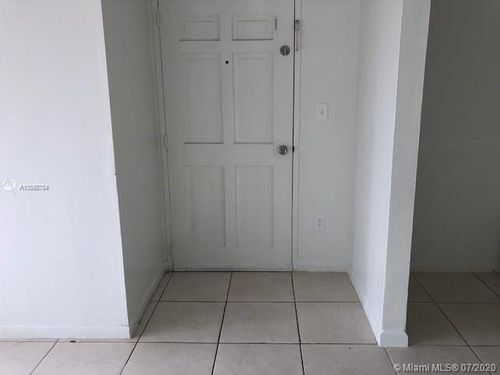 Building Photo - 4300 NW 79th Ave