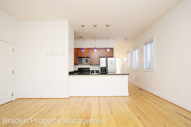 Building Photo - 1 br, 1 bath House - 215 5th St SW 1D