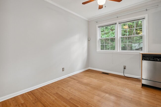 Building Photo - 3BR Home with Large Backyard in Carrboro!