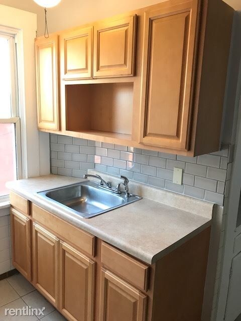 4 br, 2 bath - 85 Pierpont St - 4 br, 2 bath  - 85 Pierpont St