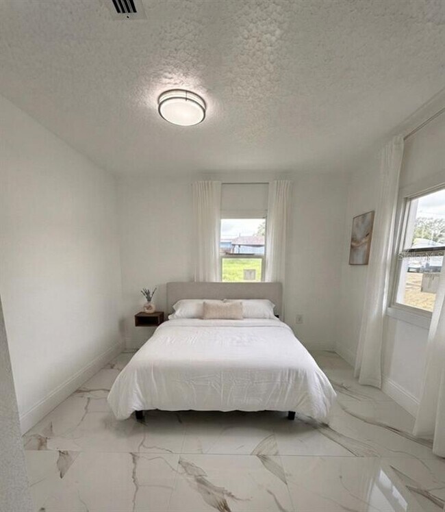 Foto del edificio - 5228 Andrus Ave