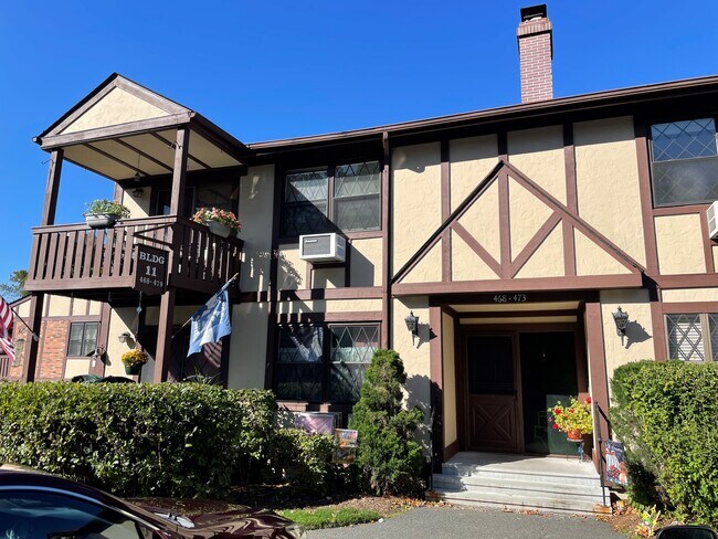 Building Photo - 471 Sierra Vista Ln