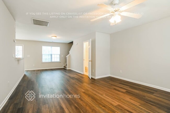 Building Photo - 1304 Red Tallen Ct