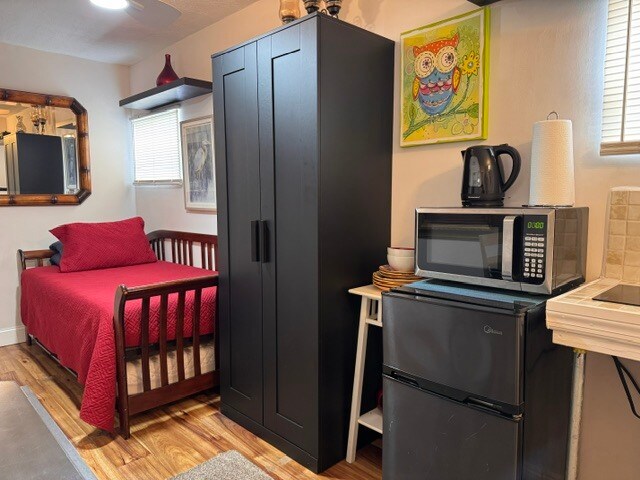 Foto del edificio - 7151 Meade St