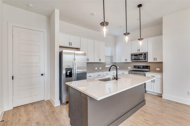 Building Photo - 4401 Cave Spgs St