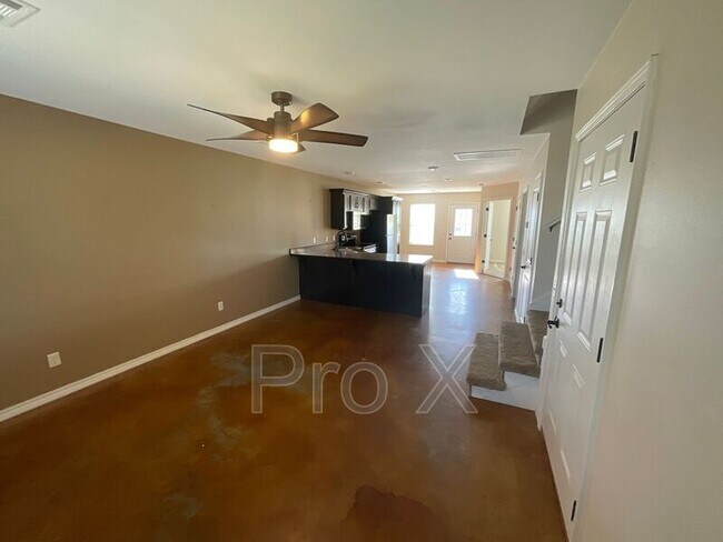 Foto del edificio - 408 Carson Way