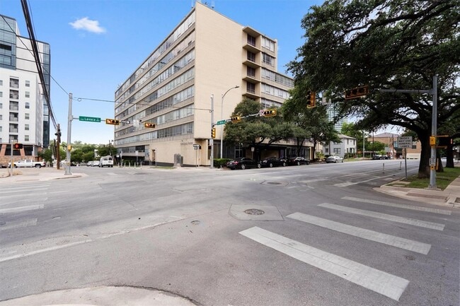 Building Photo - 1800 Lavaca St