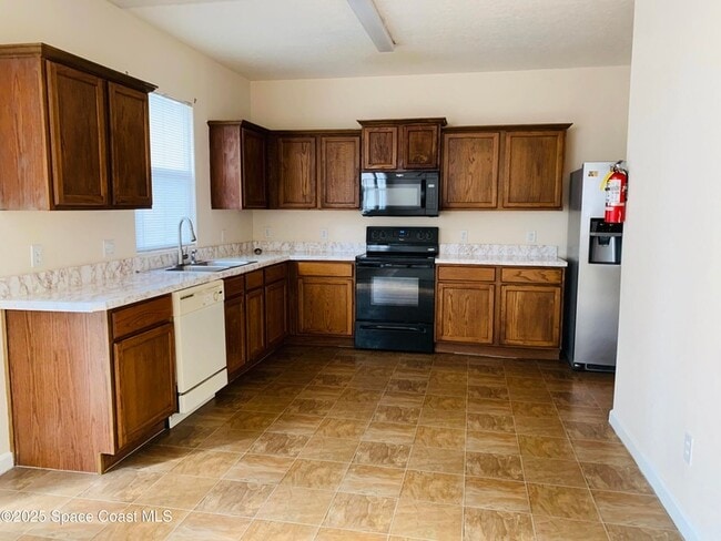 Foto del edificio - 4314 Canby Dr